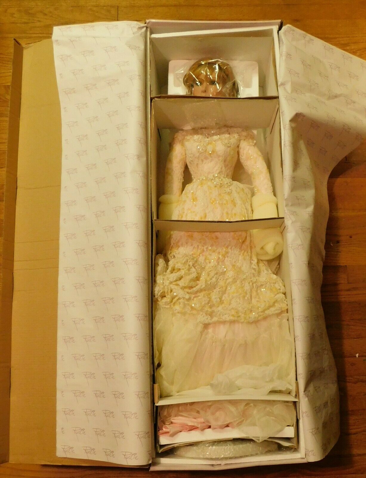 Rustie 42-inch Heirloom Bride Limited Edition 155/200 Porcelain Doll